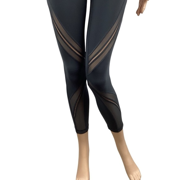 Lululemon High Times Pant *Metta Size 4 Black - Picture 3 of 7